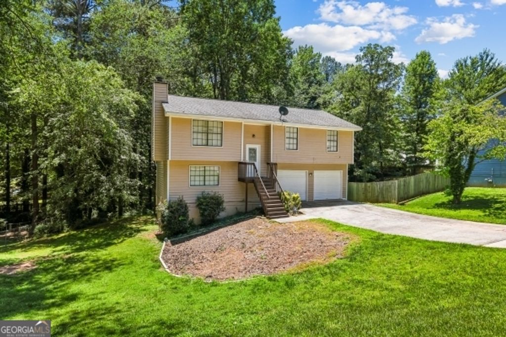 Photo of 1197 Ridgeside Drive NW, Acworth, GA 30102 (MLS # 10781602)