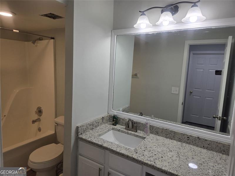 Wellington Manor - Residential