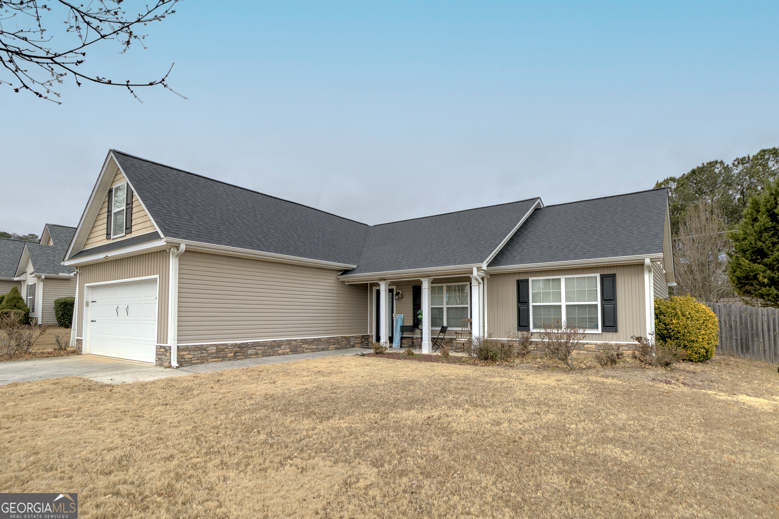 1513 Pointe South CIR