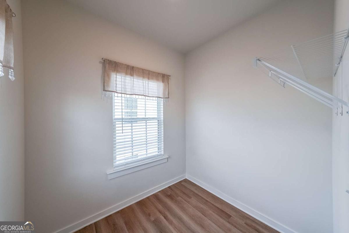 Lantern Walk - Residential