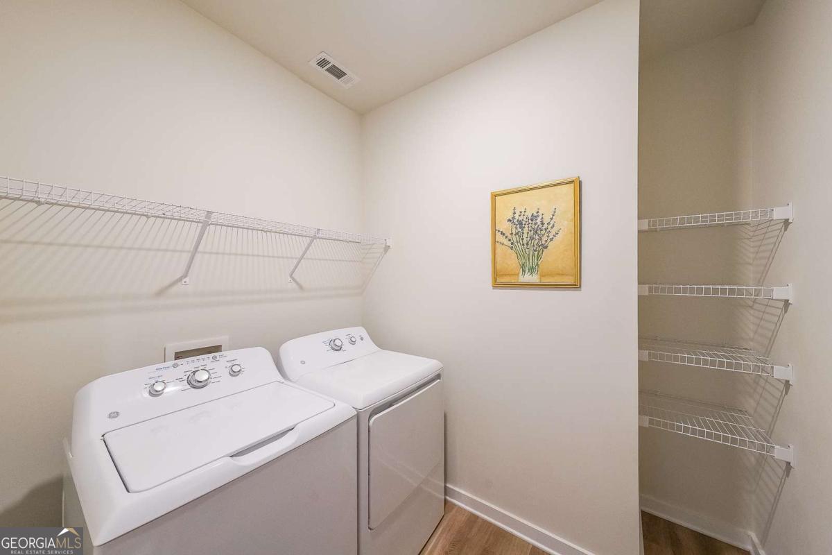 Lantern Walk - Residential