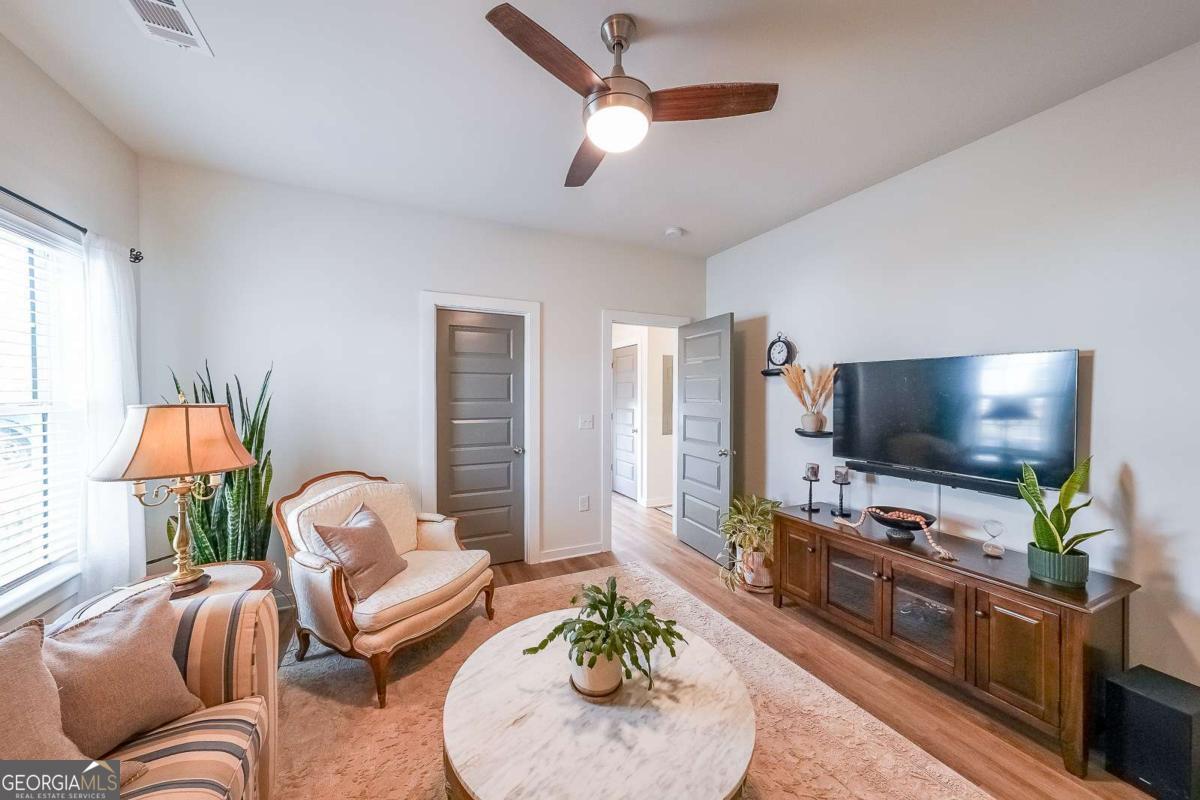 Lantern Walk - Residential