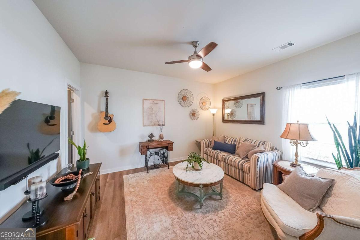 Lantern Walk - Residential