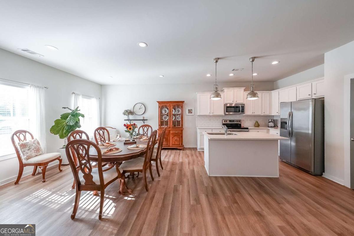 Lantern Walk - Residential