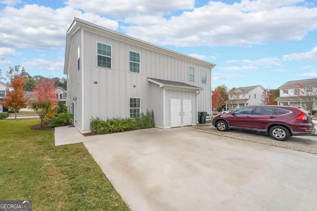 Lantern Walk - Residential