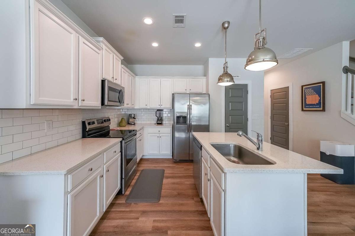 Lantern Walk - Residential