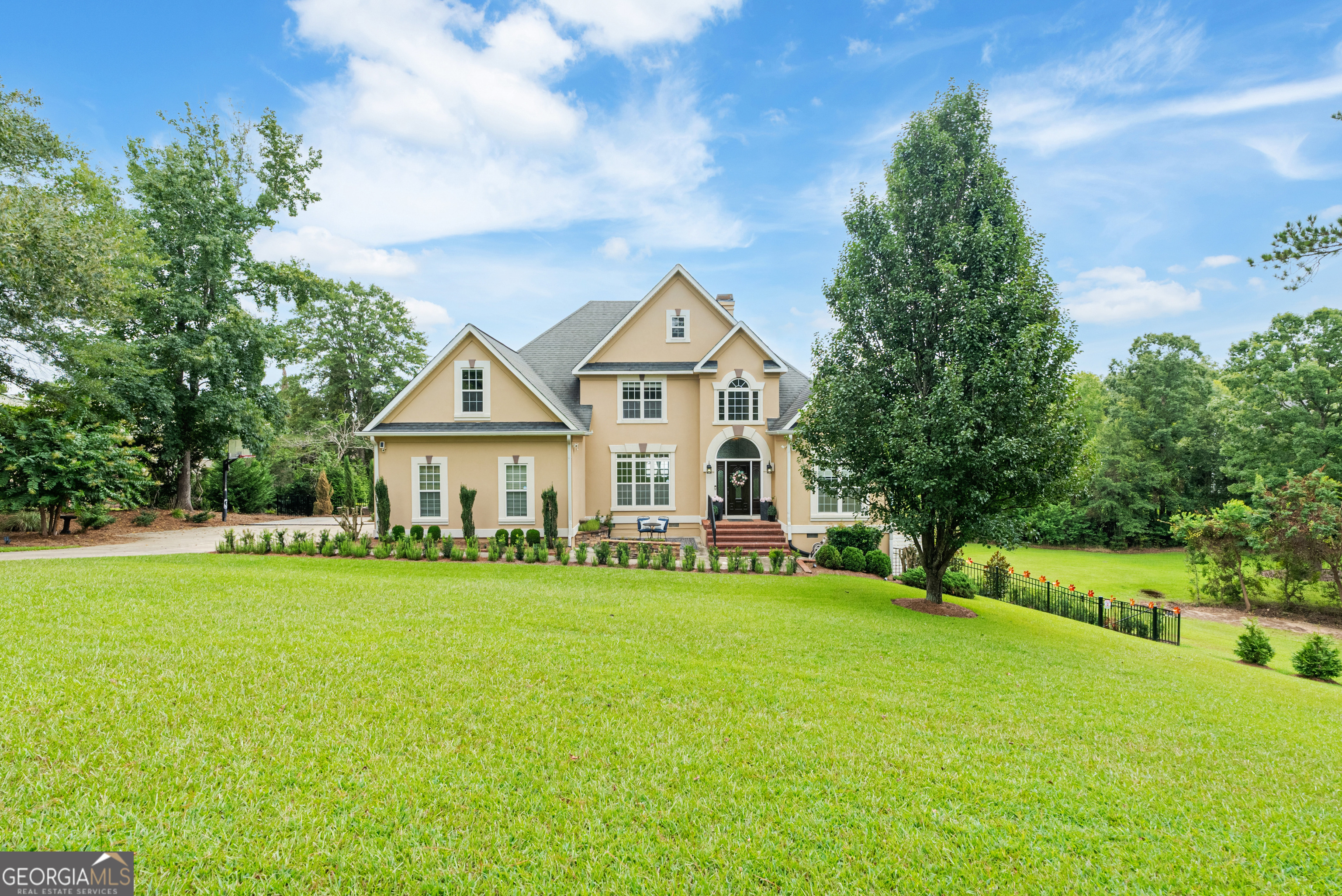 120 Springs CT N