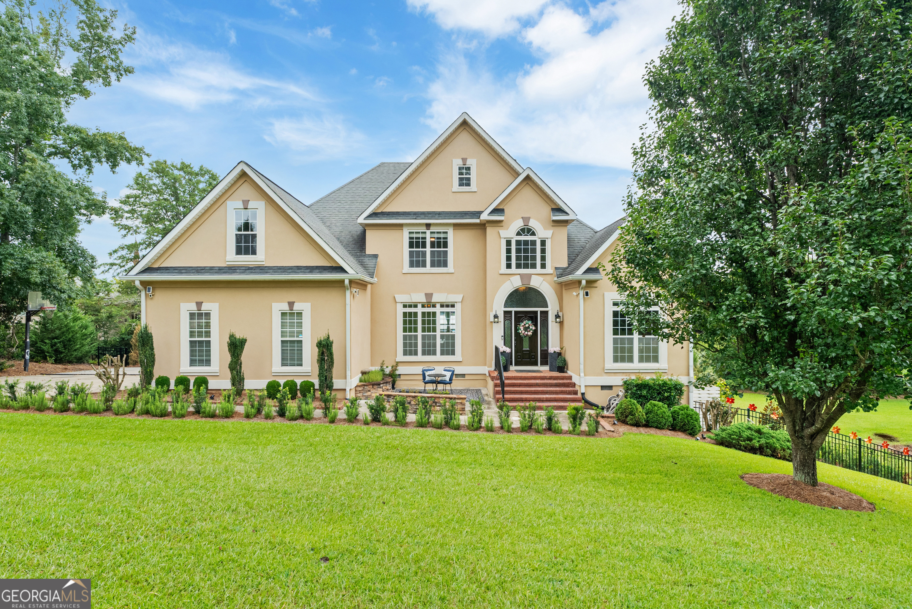 120 Springs CT N