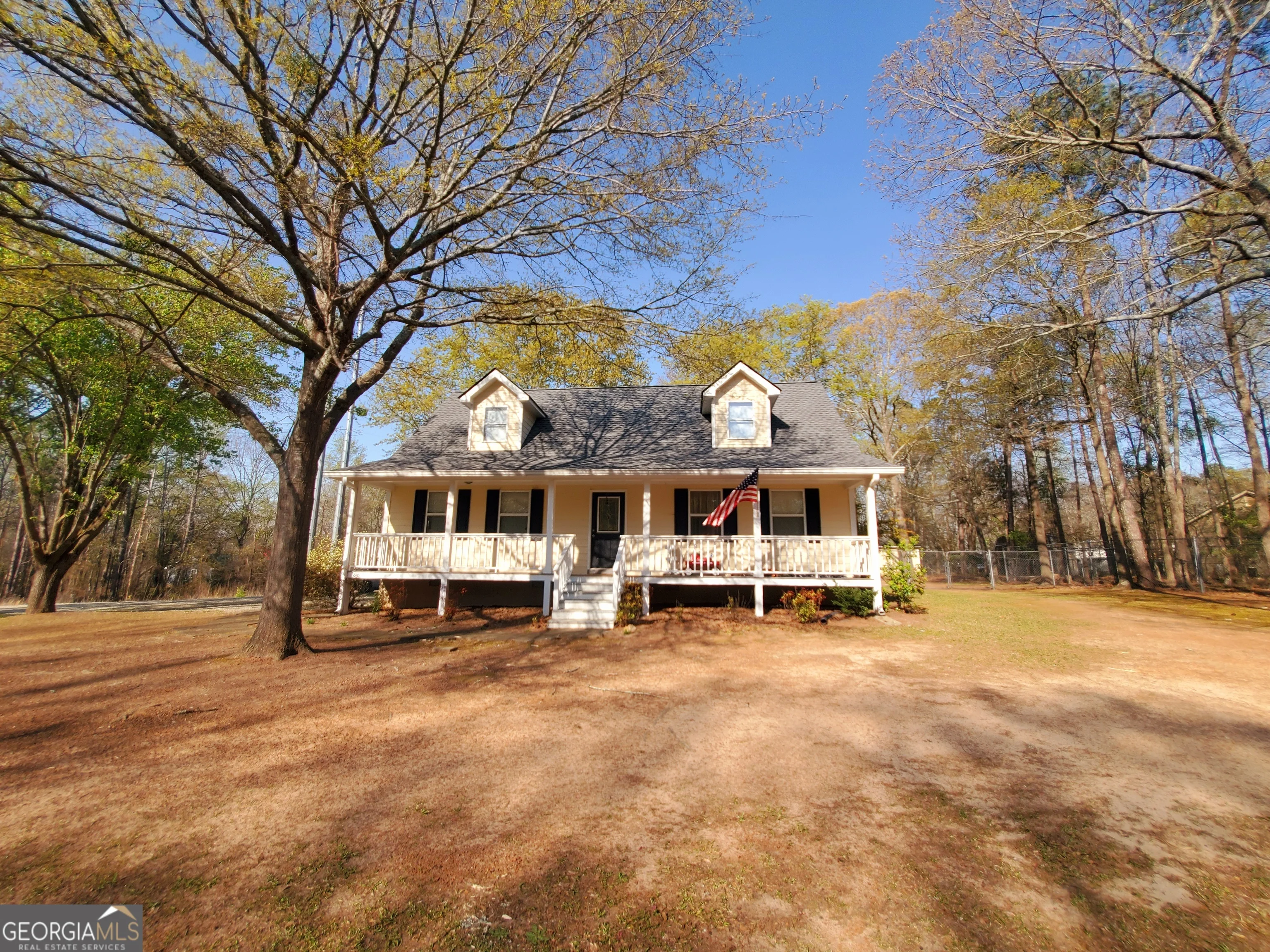 128 W Briarwood Drive