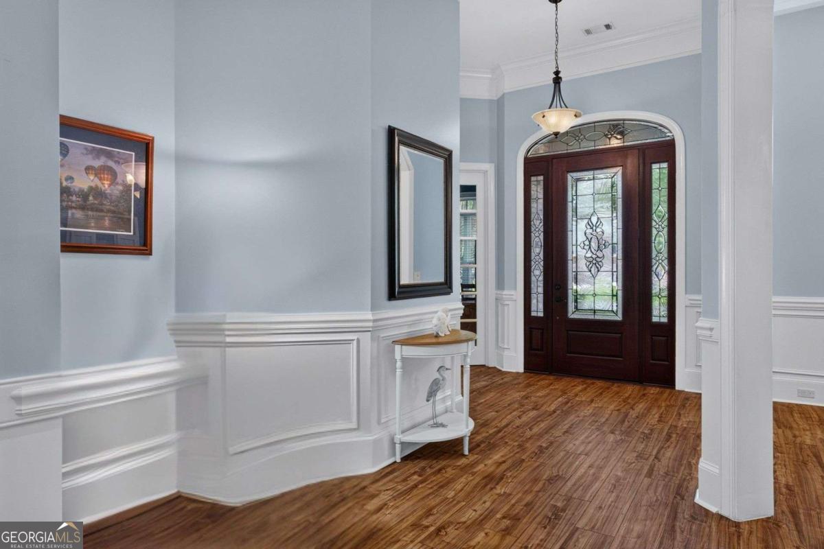 639 Chastain CIR