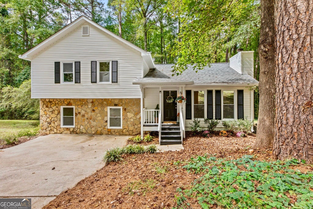 Photo of 4585 Muirwood Circle, Powder Springs, GA 30127 (MLS # 10853899)