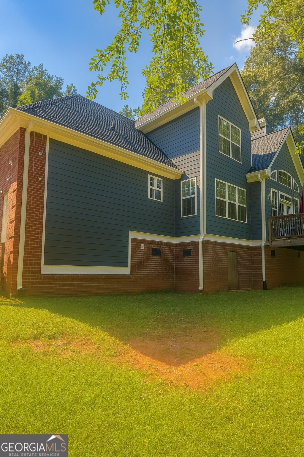 355 Parker RD