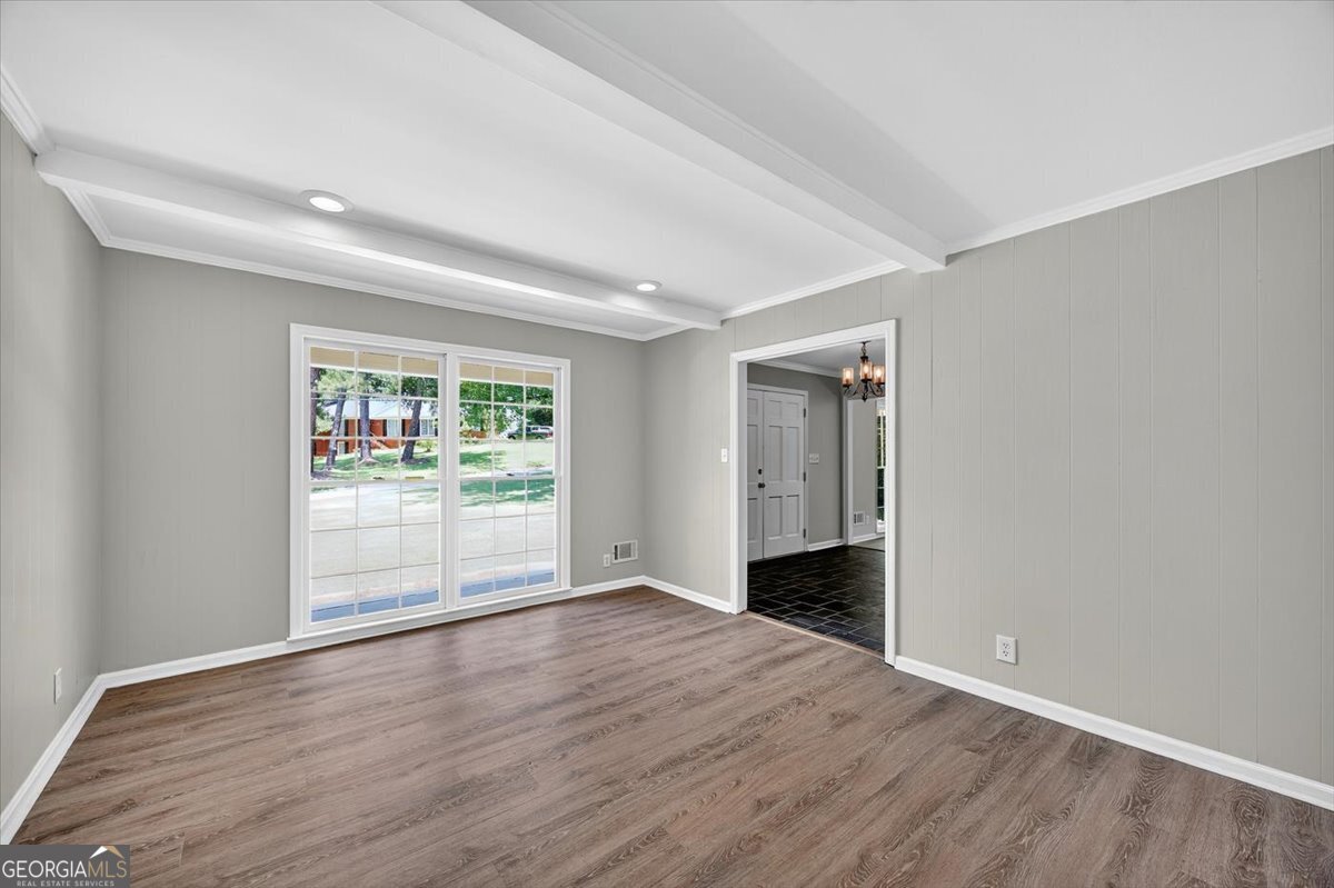 3096 Stuart DR