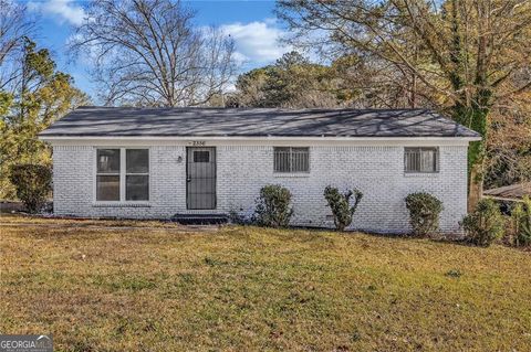 Photo of 2356 County Line Road SW, Atlanta, GA 30331 (MLS # 10742835)