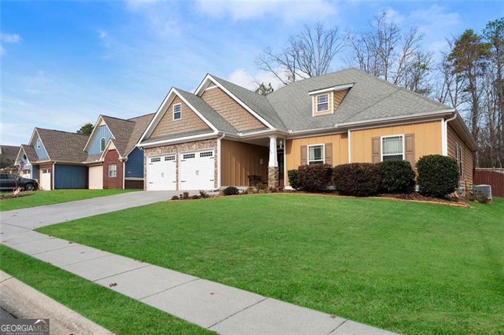 Photo of 14 Birch Place, Adairsville, GA 30103 (MLS # 10656500)