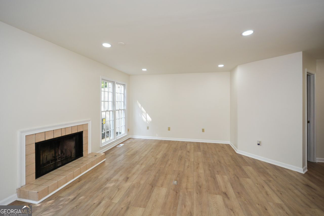 Wellcrest Townhomes - Residential