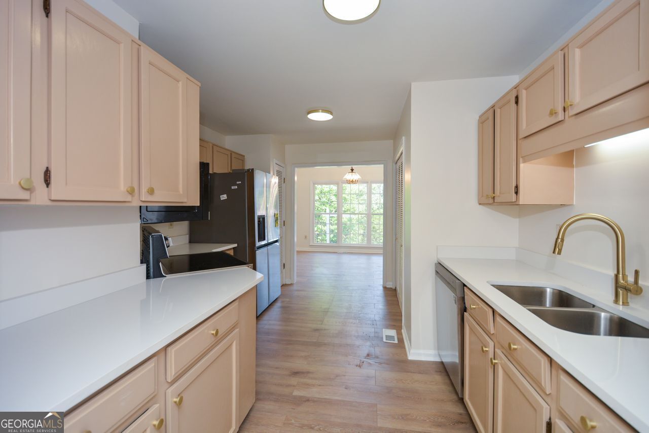 Wellcrest Townhomes - Residential