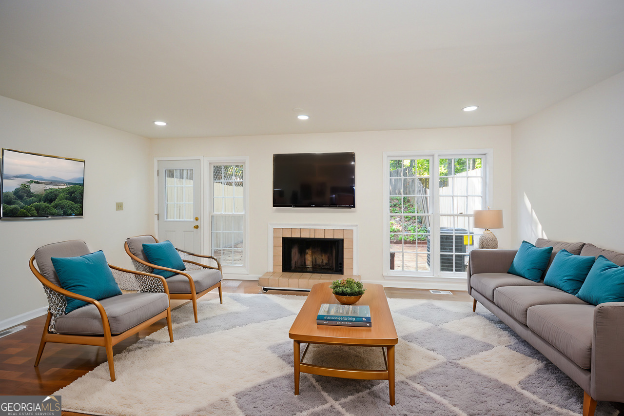 Wellcrest Townhomes - Residential