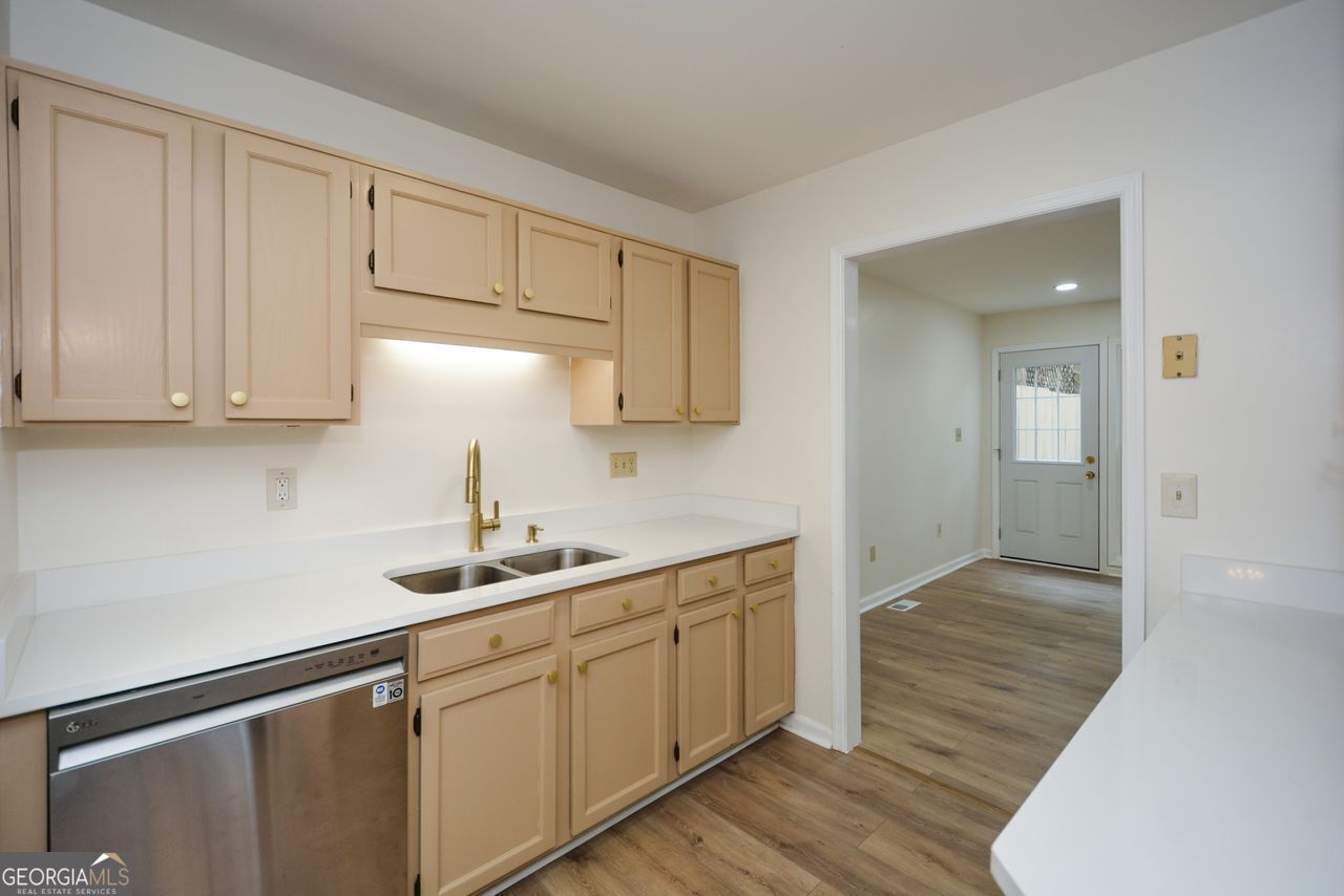 Wellcrest Townhomes - Residential