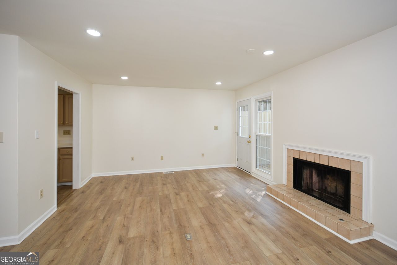 Wellcrest Townhomes - Residential