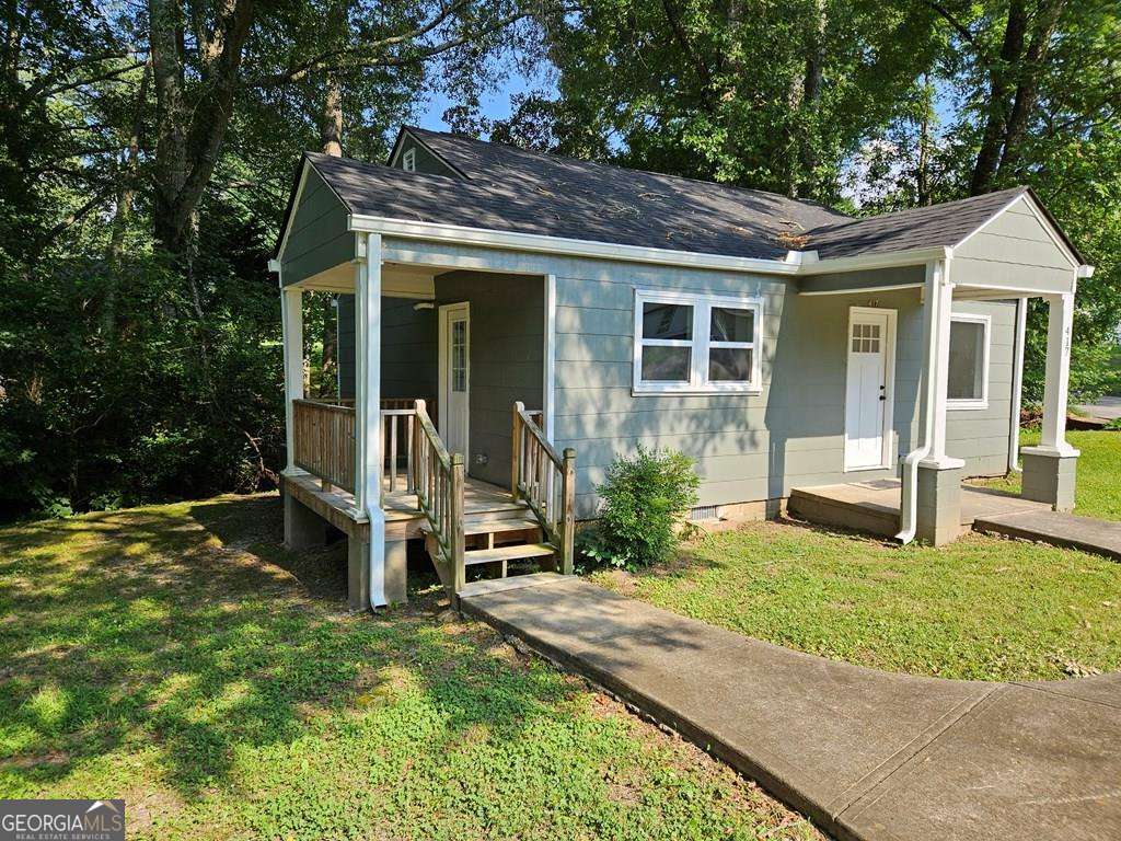 Nice Remodeled Home, 2Br/1BA, All New Granite Kitchen Countertops, Farm Sink and Fixtures, Cabinets, Flooring, Windows, Doors and Hardware, Electrical and Plumbing, Tankless Water Heater, Vanity and Toilet, Ceiling Fans, Paint. City of Bremen Schools.