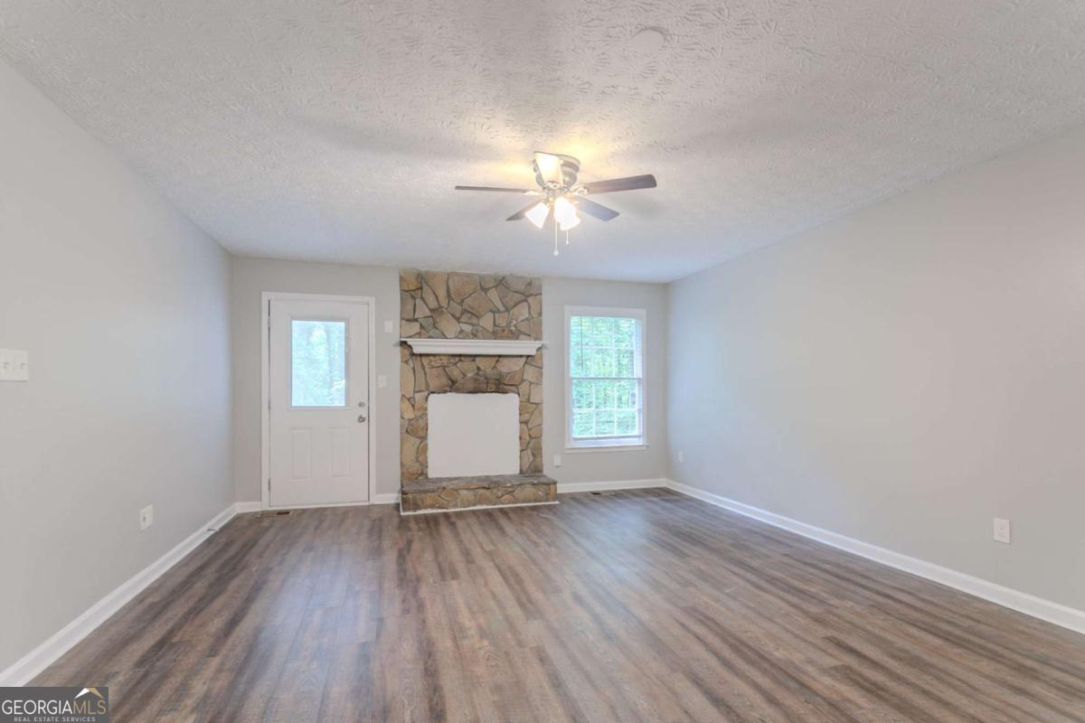 146 Springvalley CIR