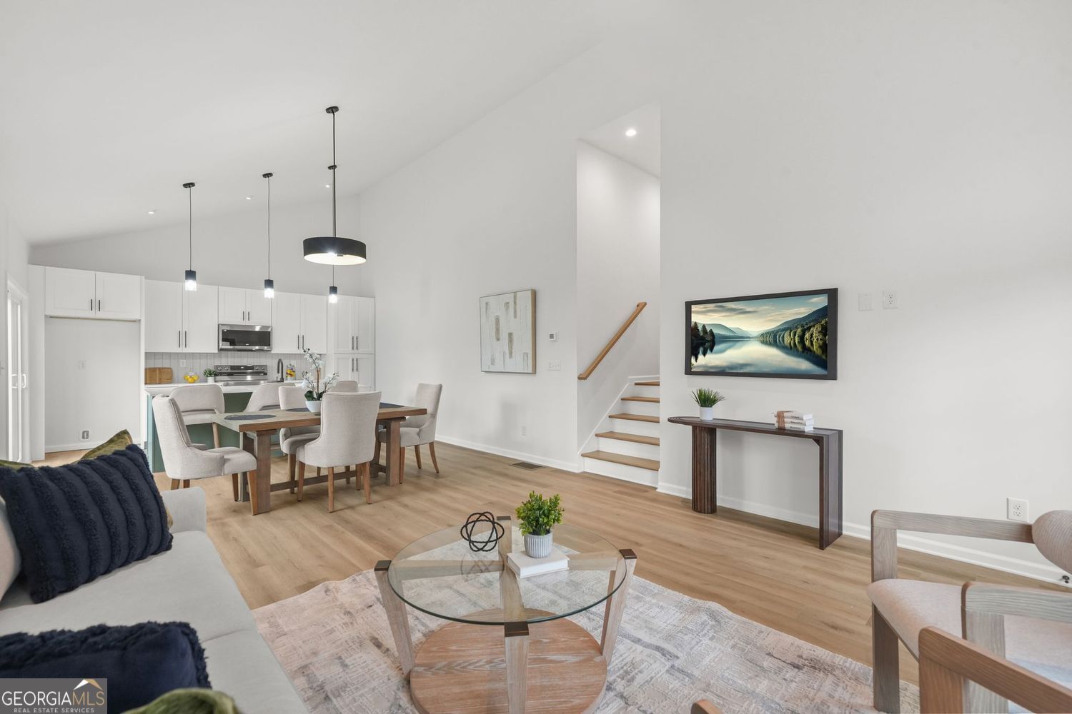 1674 Mary George AVE NW