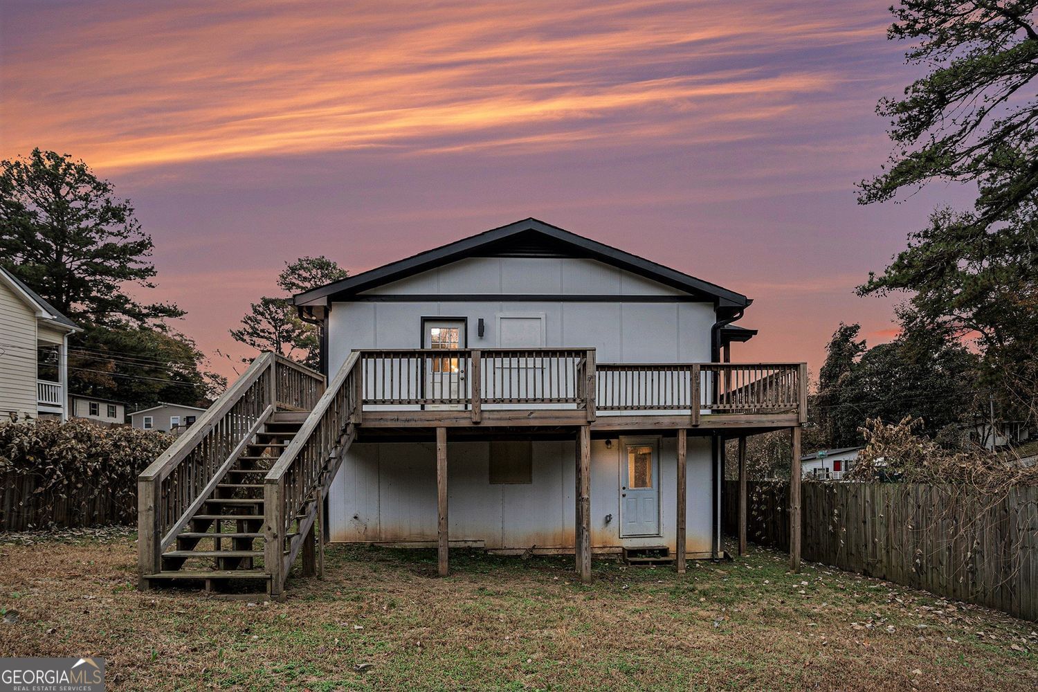 1643 Mary George AVE NW