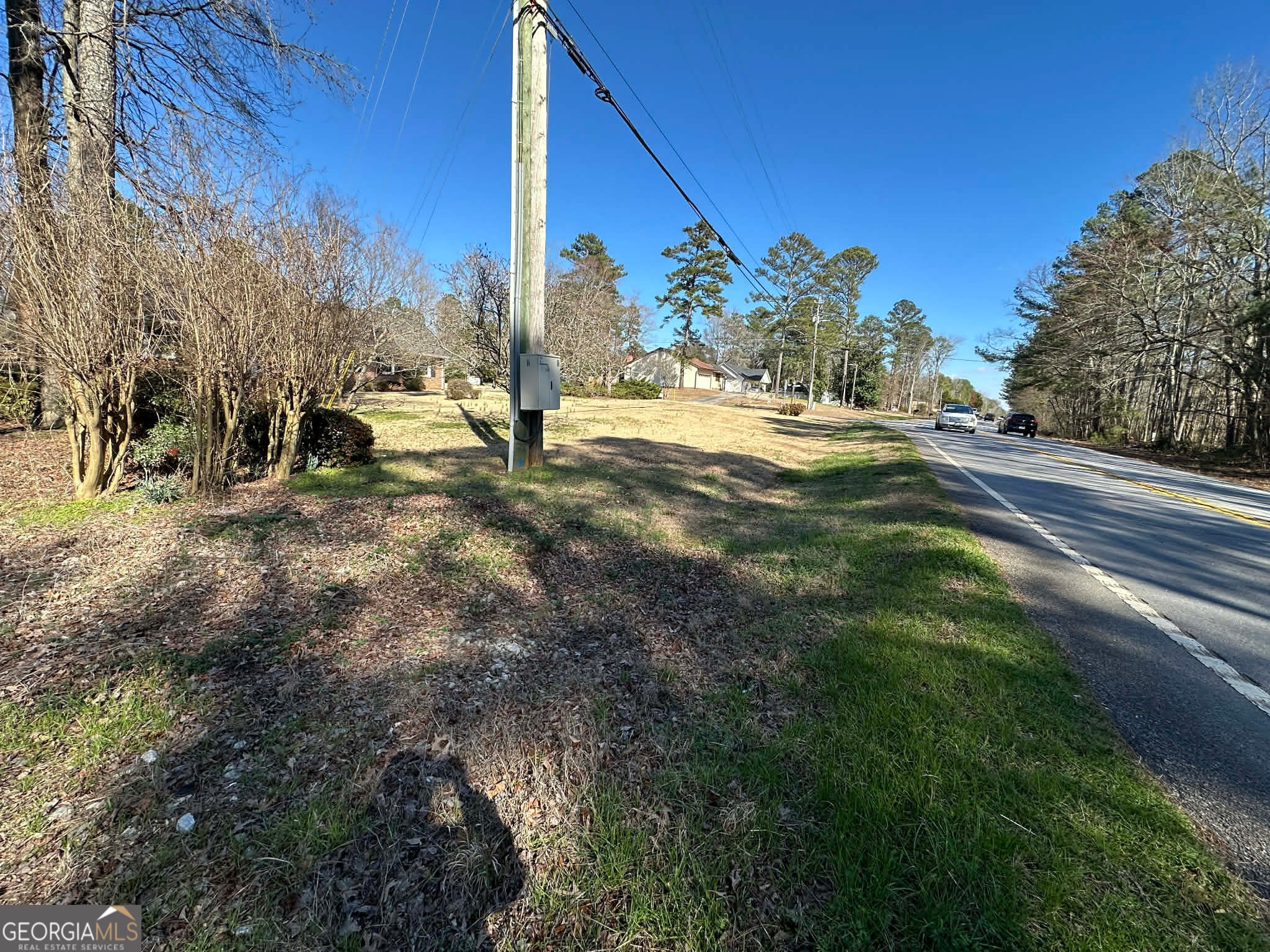 2730 E 166 HWY E