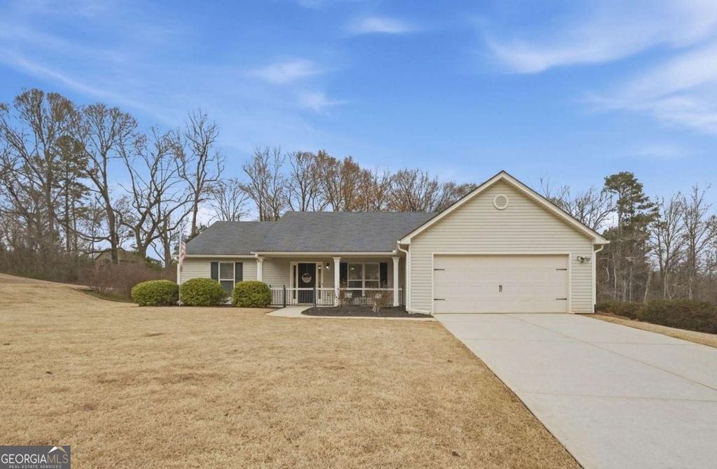 Photo of 228 Falling Leaf Lane, Winder, GA 30680 (MLS # 10700296)