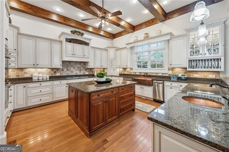 Milton, Georgia 30004, United States, 8 Bedrooms Bedrooms, ,10 BathroomsBathrooms,Residential,Active,123574