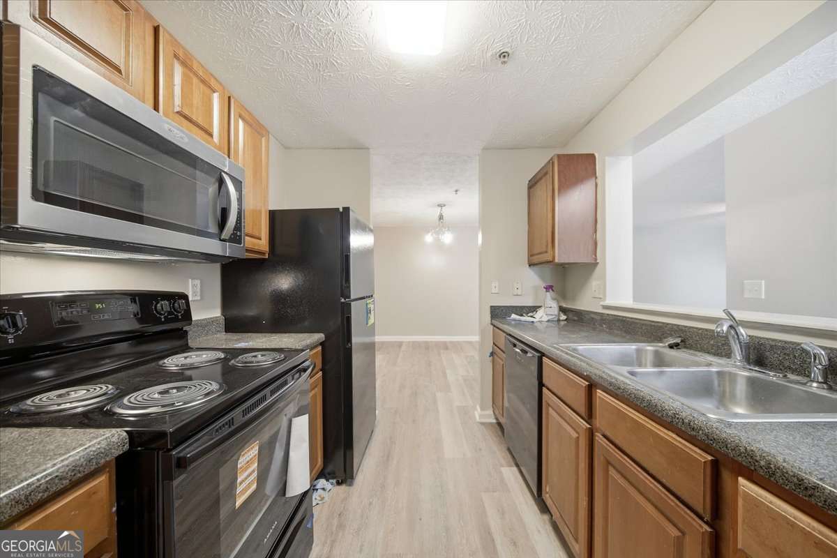 Fairington Ridge Rev 03-01 - Residential