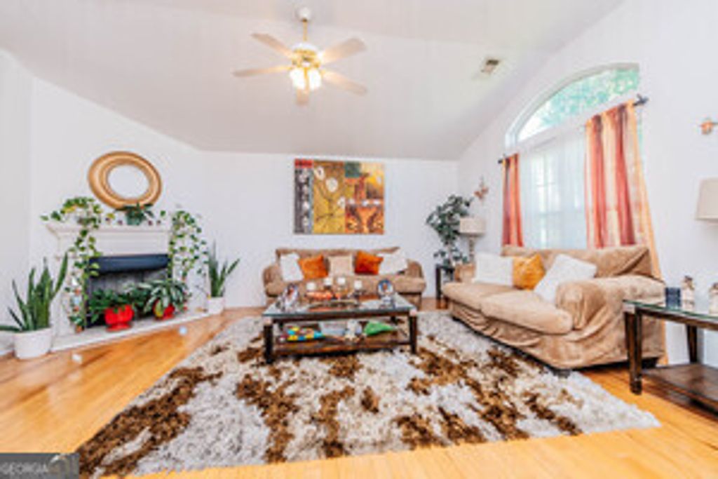 Photo of 246 Beaumont Heights, Macon, GA 31206 (MLS # 10740998)