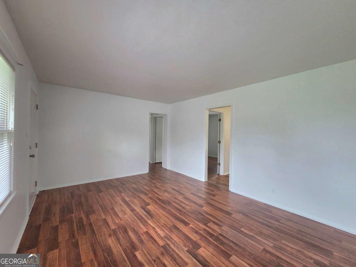 104 Delaware AVE