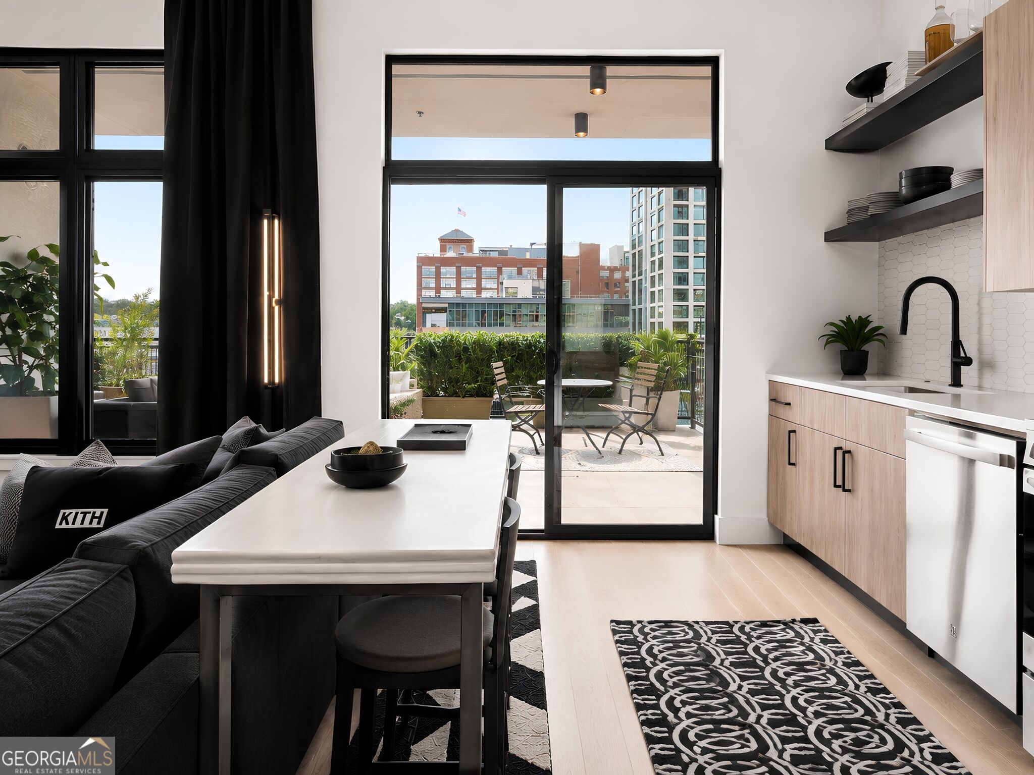 567 Ponce De Leon AVE 414