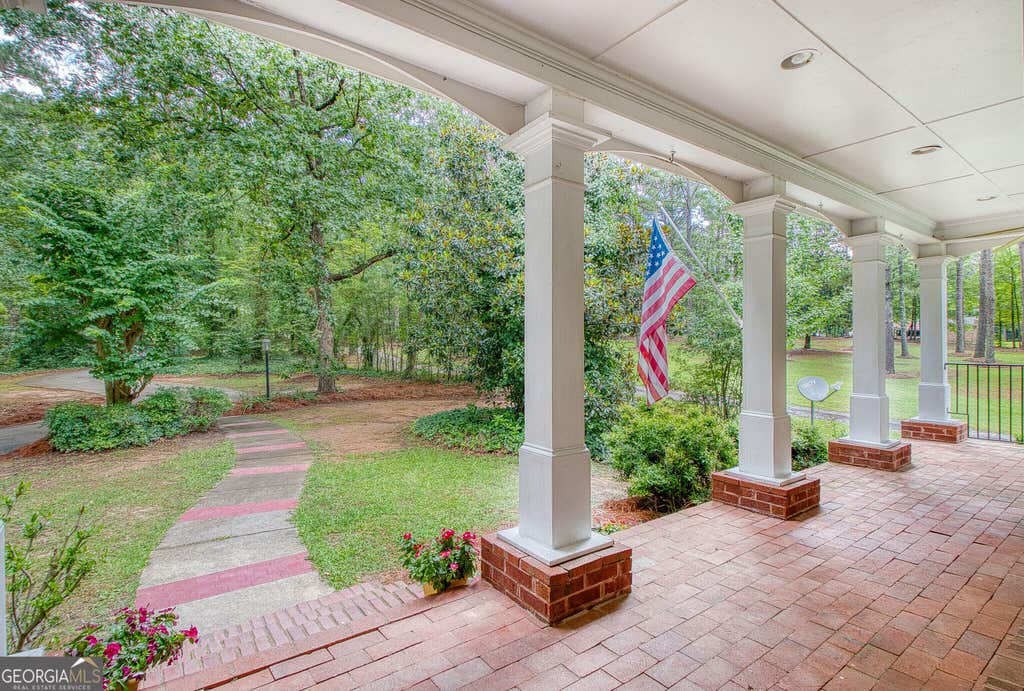 Photo of 205 White Rd, Fayetteville, GA 30214 (MLS # 10823755)