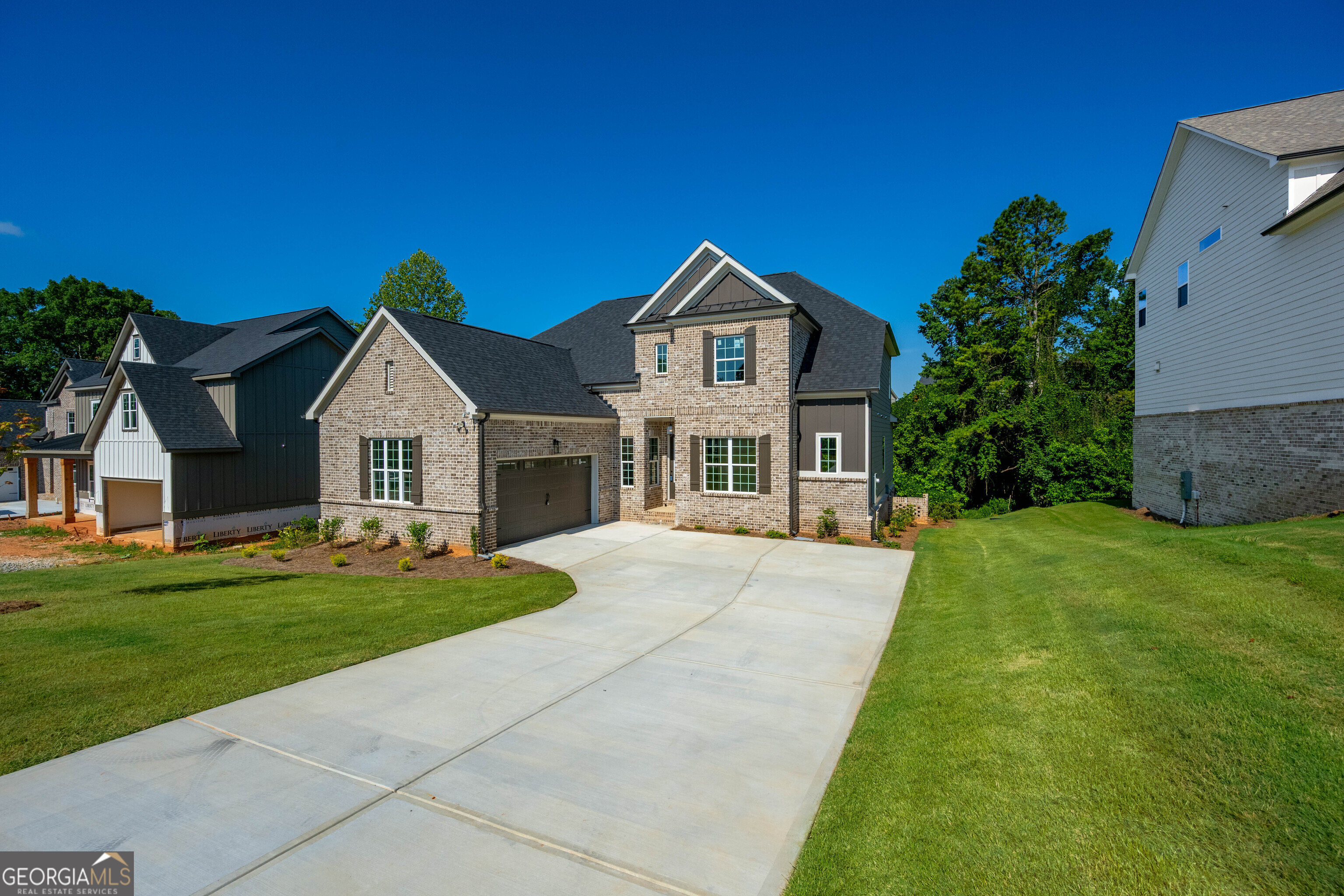 5636 Meadow View DR