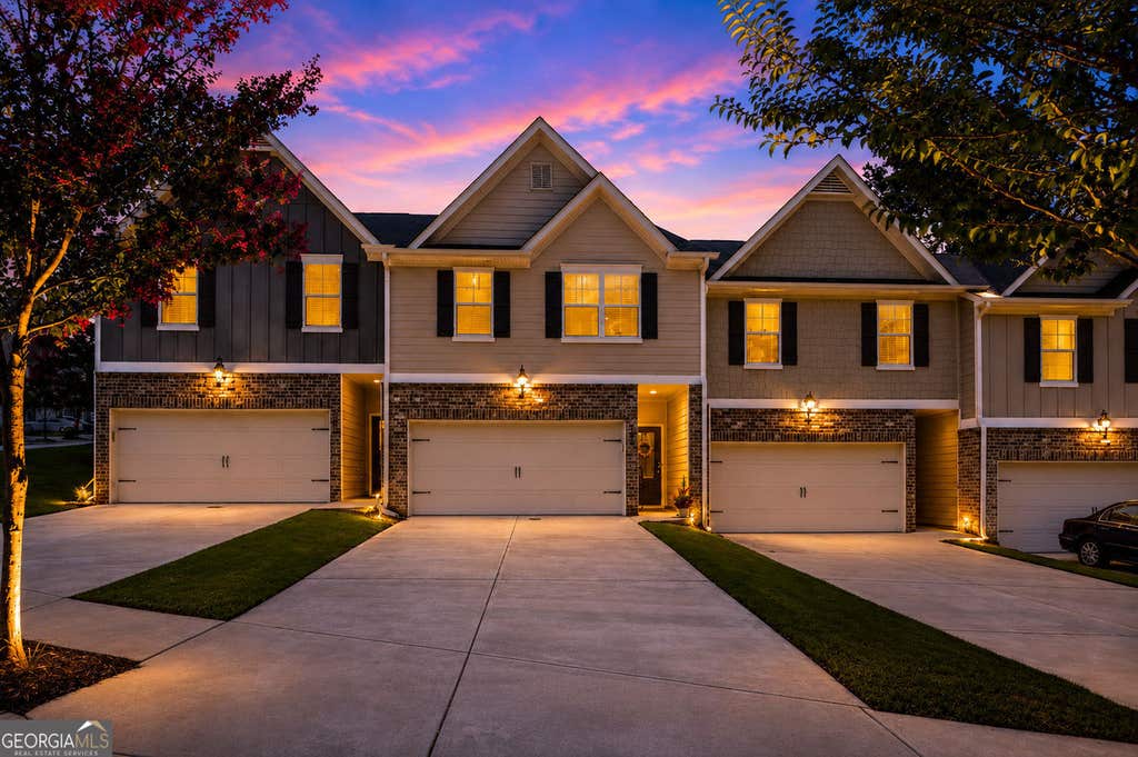 Photo of 3642 Abbey Way, Gainesville, GA 30507 (MLS # 10816405)