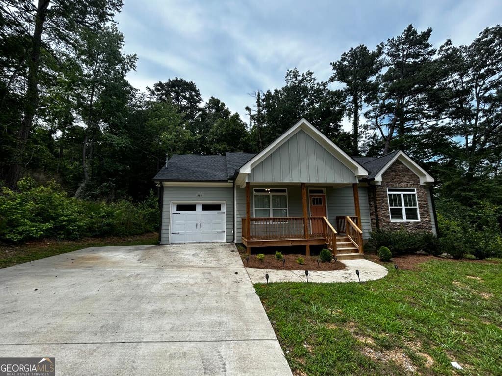 Photo of 1980 Cave Spring Road SW, Rome, GA 30161 (MLS # 10786415)