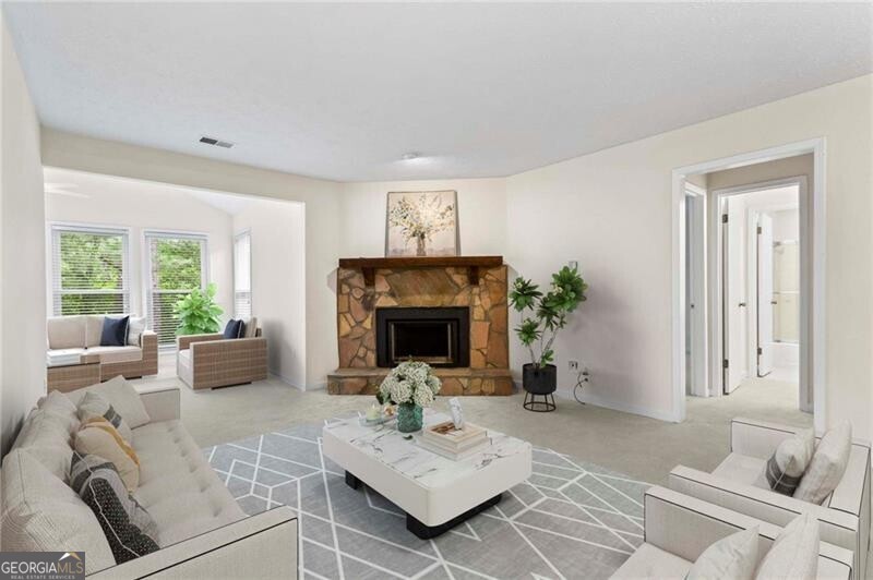 1214 Lake Pointe CIR