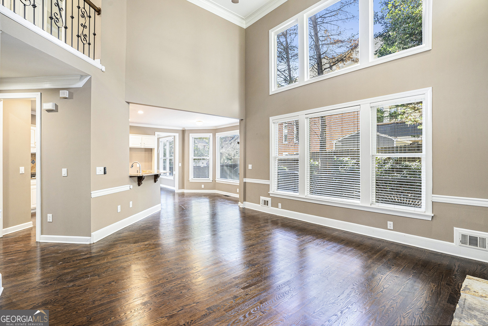 5010 Highland Oaks CT SE