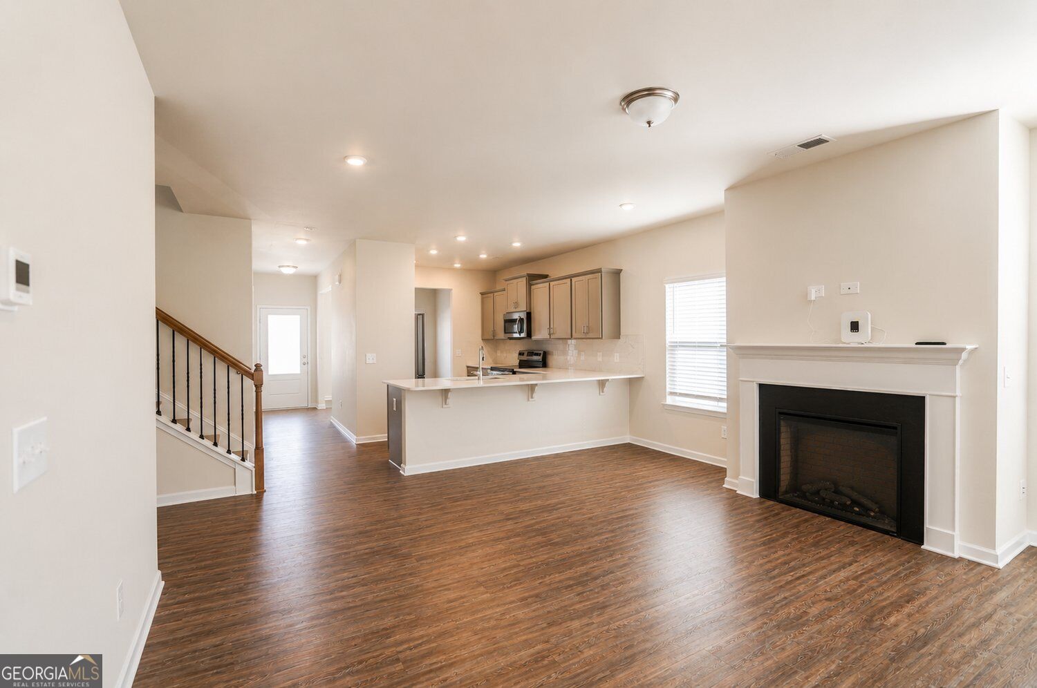 237 Sycamore DR