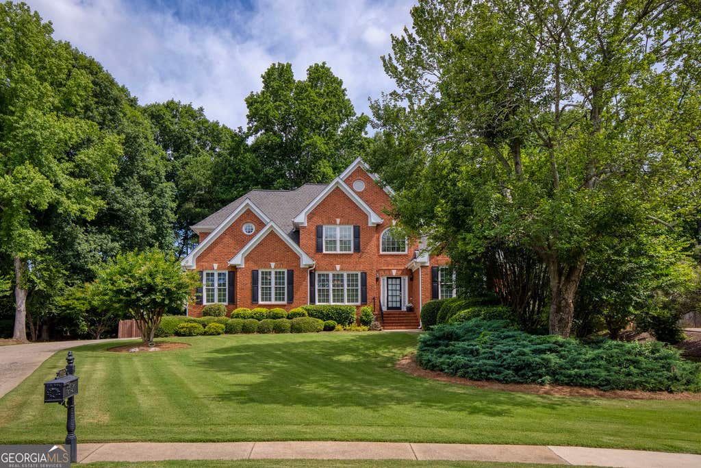 Photo of 13875 Belleterre Drive, Alpharetta, GA 30004 (MLS # 10793822)