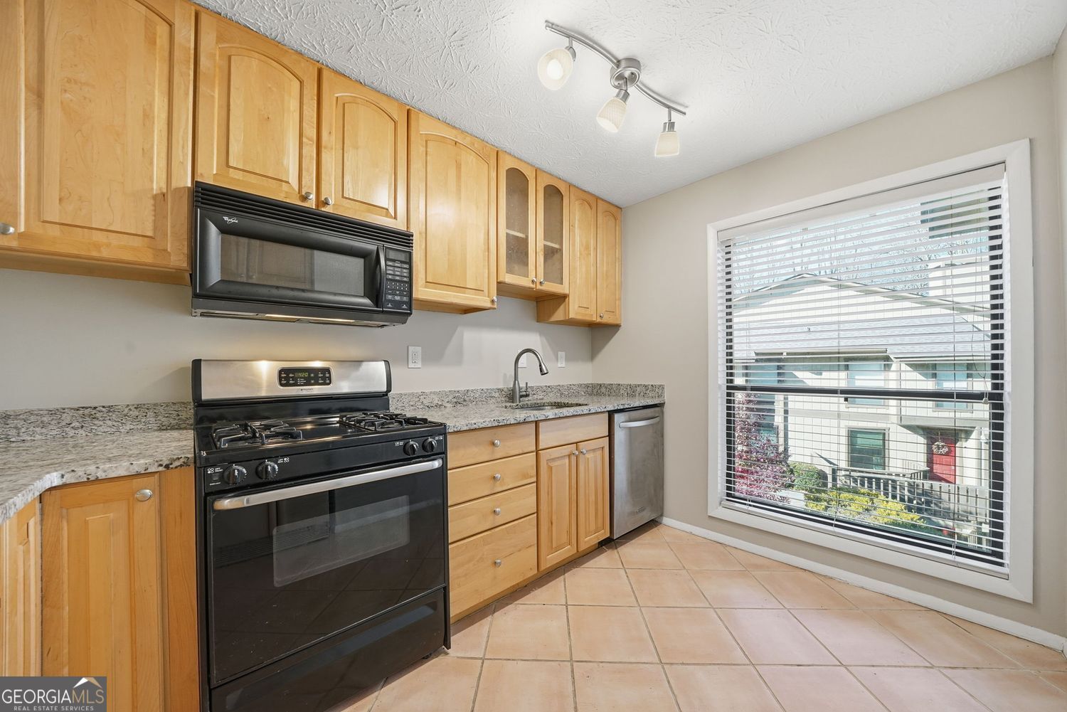 Atlanta, Georgia 30350, United States, 2 Bedrooms Bedrooms, ,2 BathroomsBathrooms,Residential,Active,254650