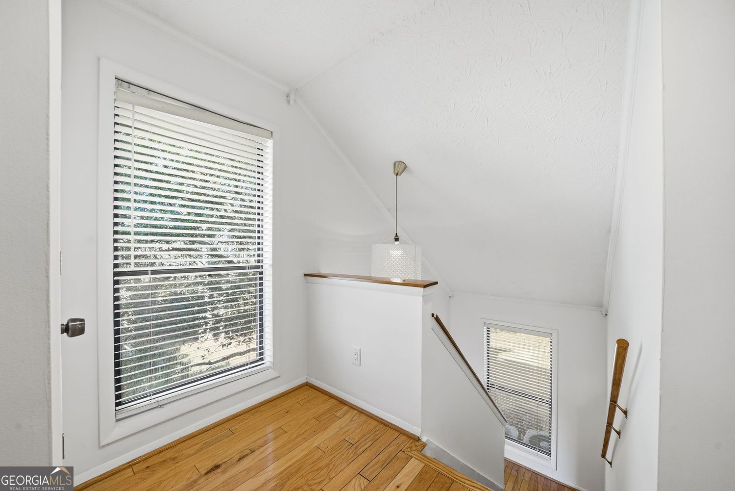 Atlanta, Georgia 30350, United States, 2 Bedrooms Bedrooms, ,2 BathroomsBathrooms,Residential,Active,254650