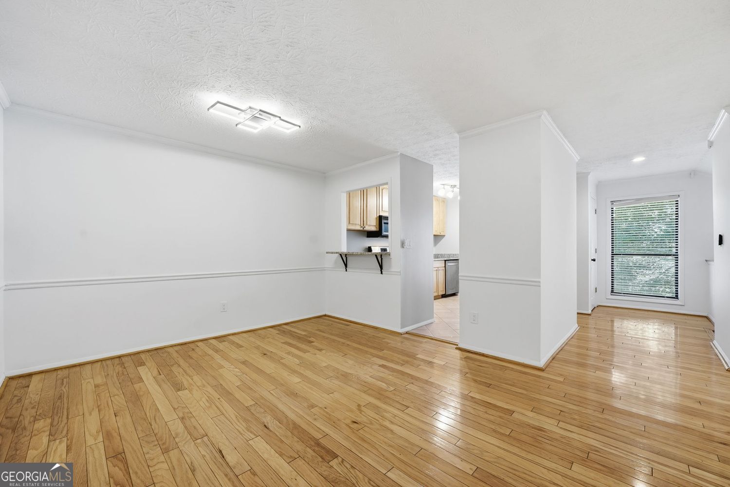 Atlanta, Georgia 30350, United States, 2 Bedrooms Bedrooms, ,2 BathroomsBathrooms,Residential,Active,254650