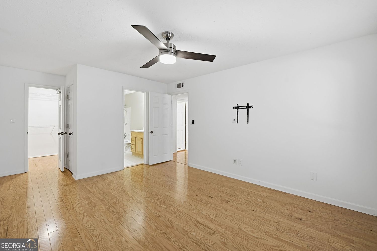 Atlanta, Georgia 30350, United States, 2 Bedrooms Bedrooms, ,2 BathroomsBathrooms,Residential,Active,254650