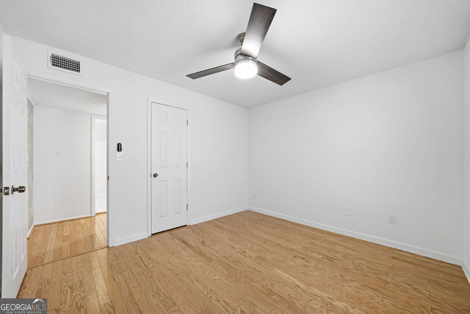 Atlanta, Georgia 30350, United States, 2 Bedrooms Bedrooms, ,2 BathroomsBathrooms,Residential,Active,254650