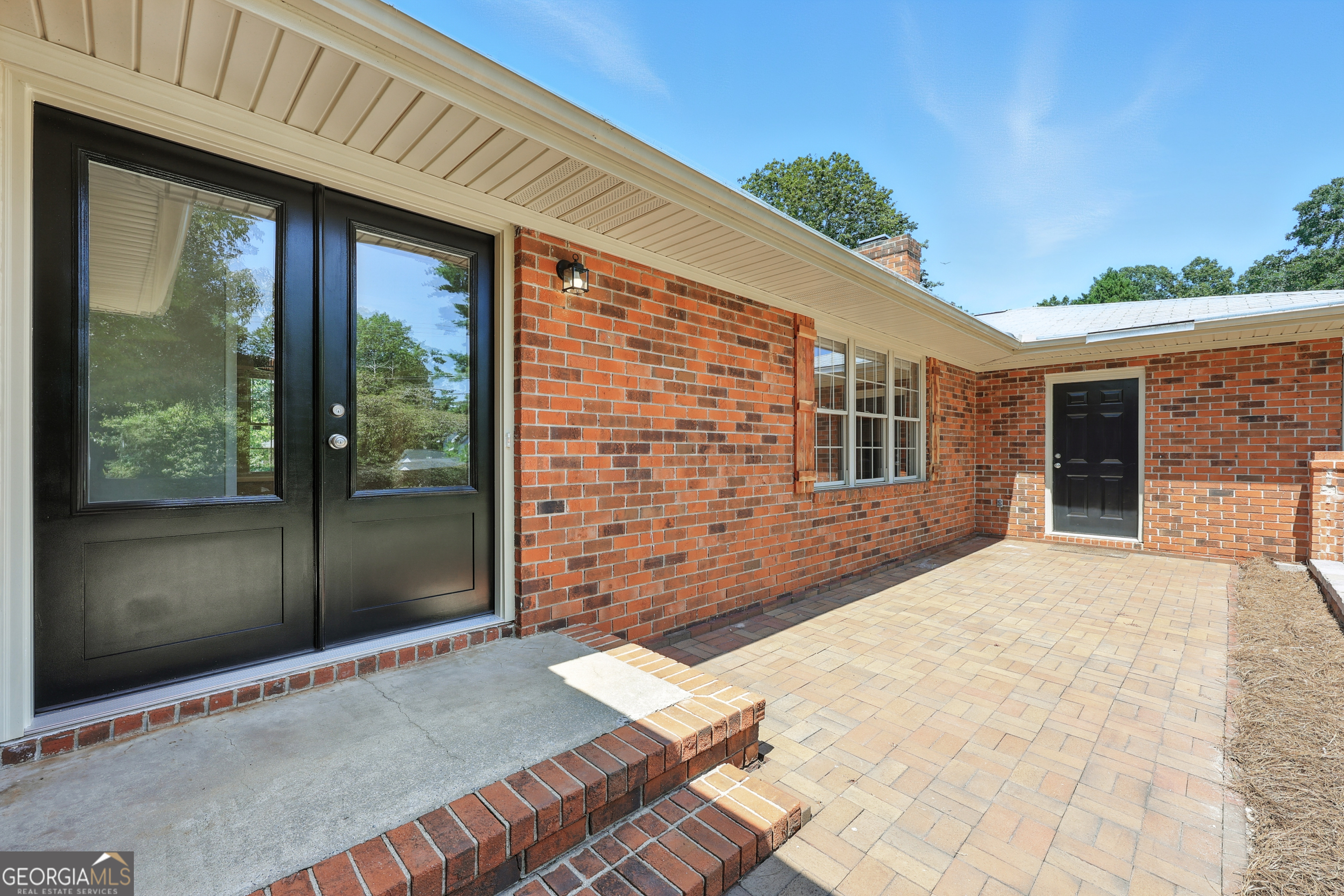 260 Crestwood DR