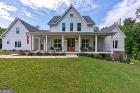 A home in Bishop